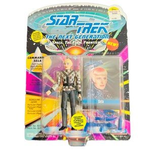 Star Trek The Next Generation COMMANDER SELA Romulan 1993 Playmates w/ Card NEW!